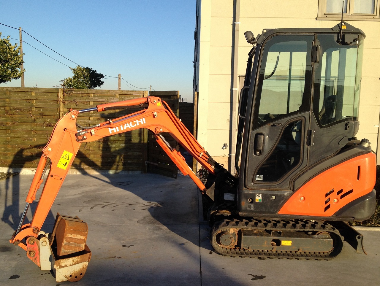 Hitachi ZX14-3